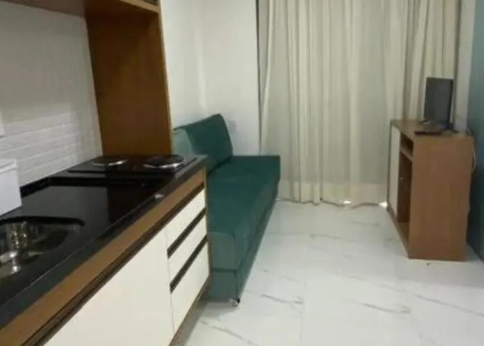 Barra, Compacto, Novo E Aconchegante